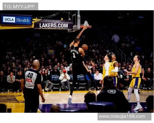 文班亚马法国队首战狂砍27分横扫意大利引发NBA球探热议